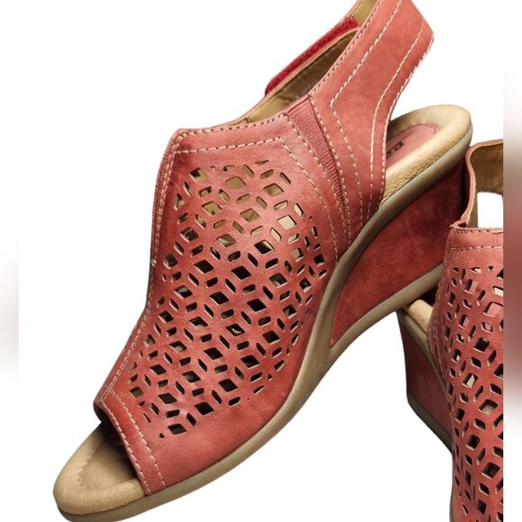 Earth Cascade Leather Red Wedges Sandals Slingback Cutout Cottagecore Boho 7.5 - Picture 2 of 13